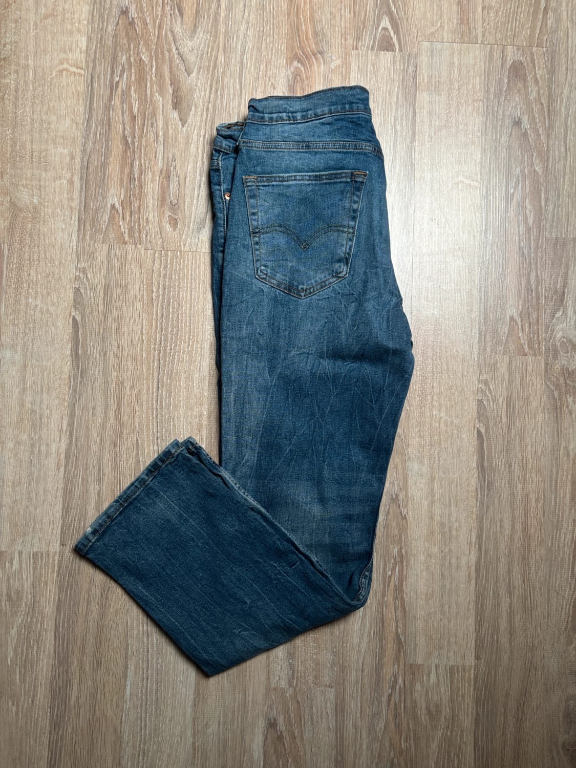đź›’Jean Levi's 514 W34 L30đź›’