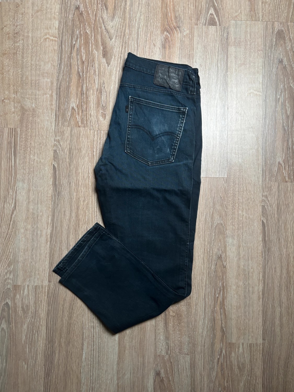 đź›’Jean Levi's 511 W32 L30đź›’