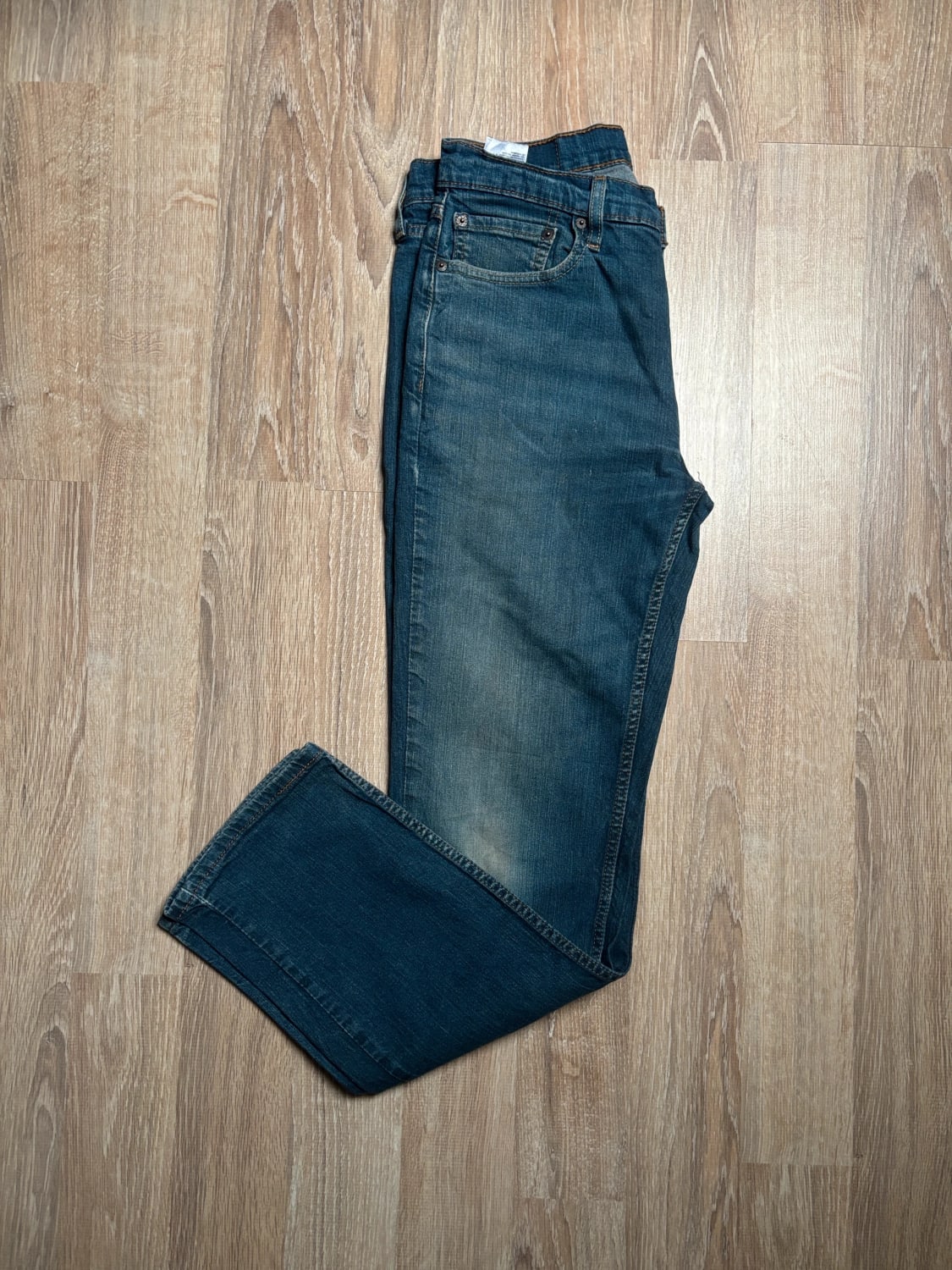 đź›’Jean Levi's 514 W33 L32đź›’