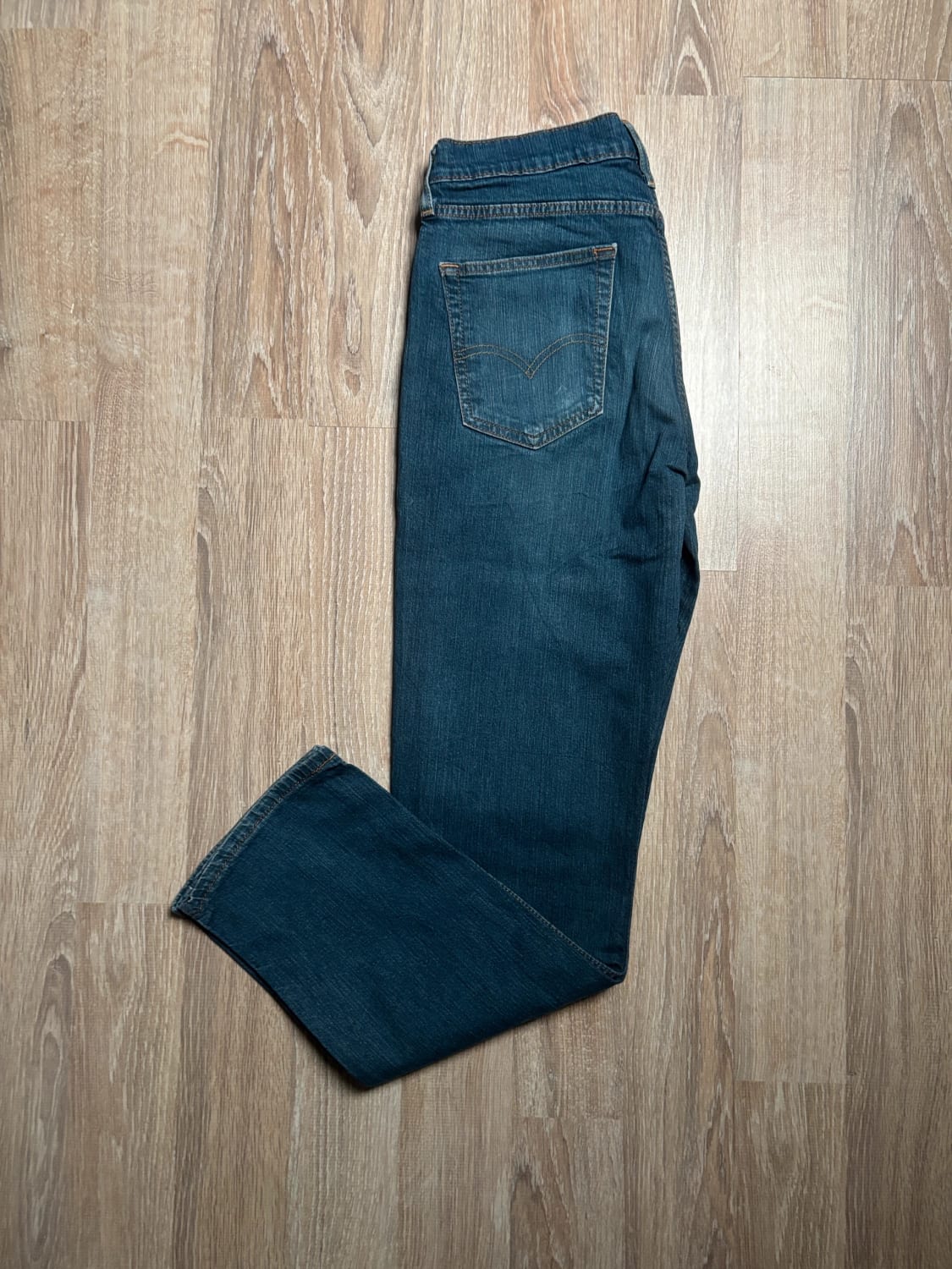đź›’Jean Levi's 514 W33 L32đź›’