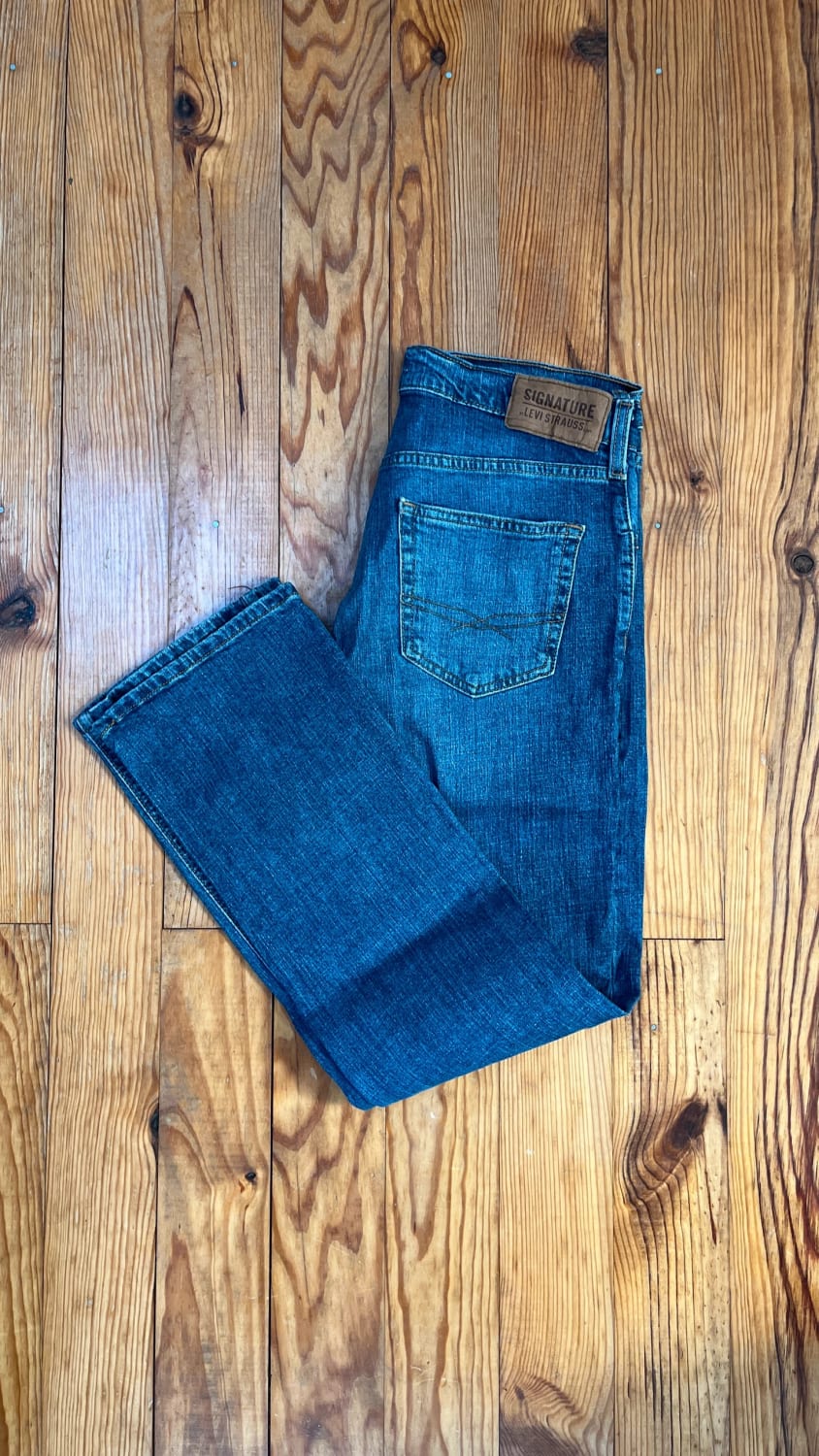 đź›’Jean Levi's W29 L30đź›’