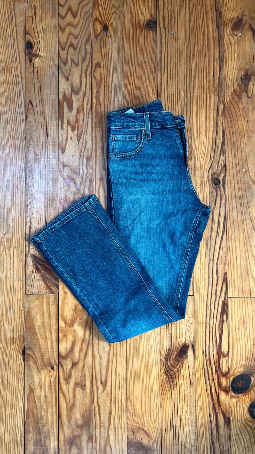 đź›’Jean Levi's W29 L30đź›’