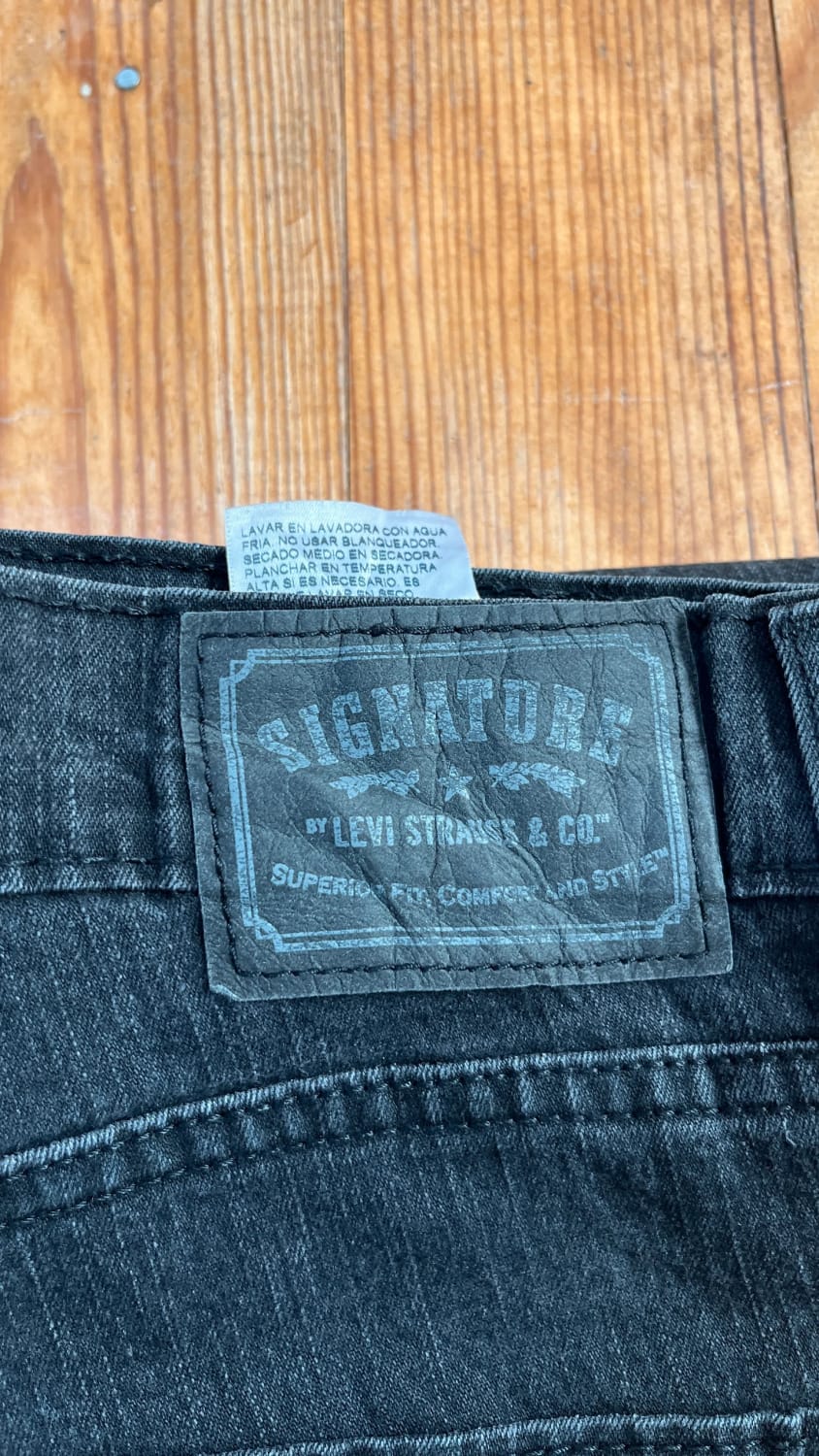đź›’Jean Levi's W32 L32đź›’