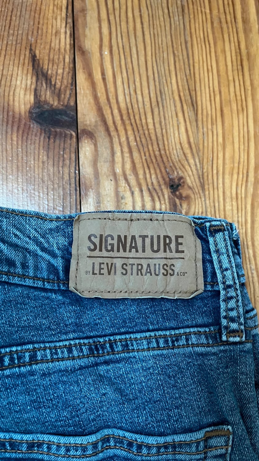 đź›’Jean Levi's W33 L30đź›’