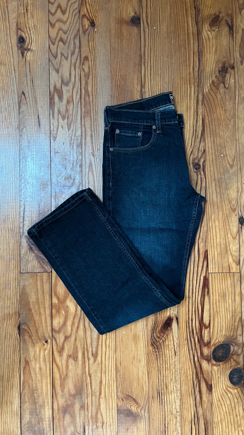đź›’Jean Levi's W30 L30đź›’