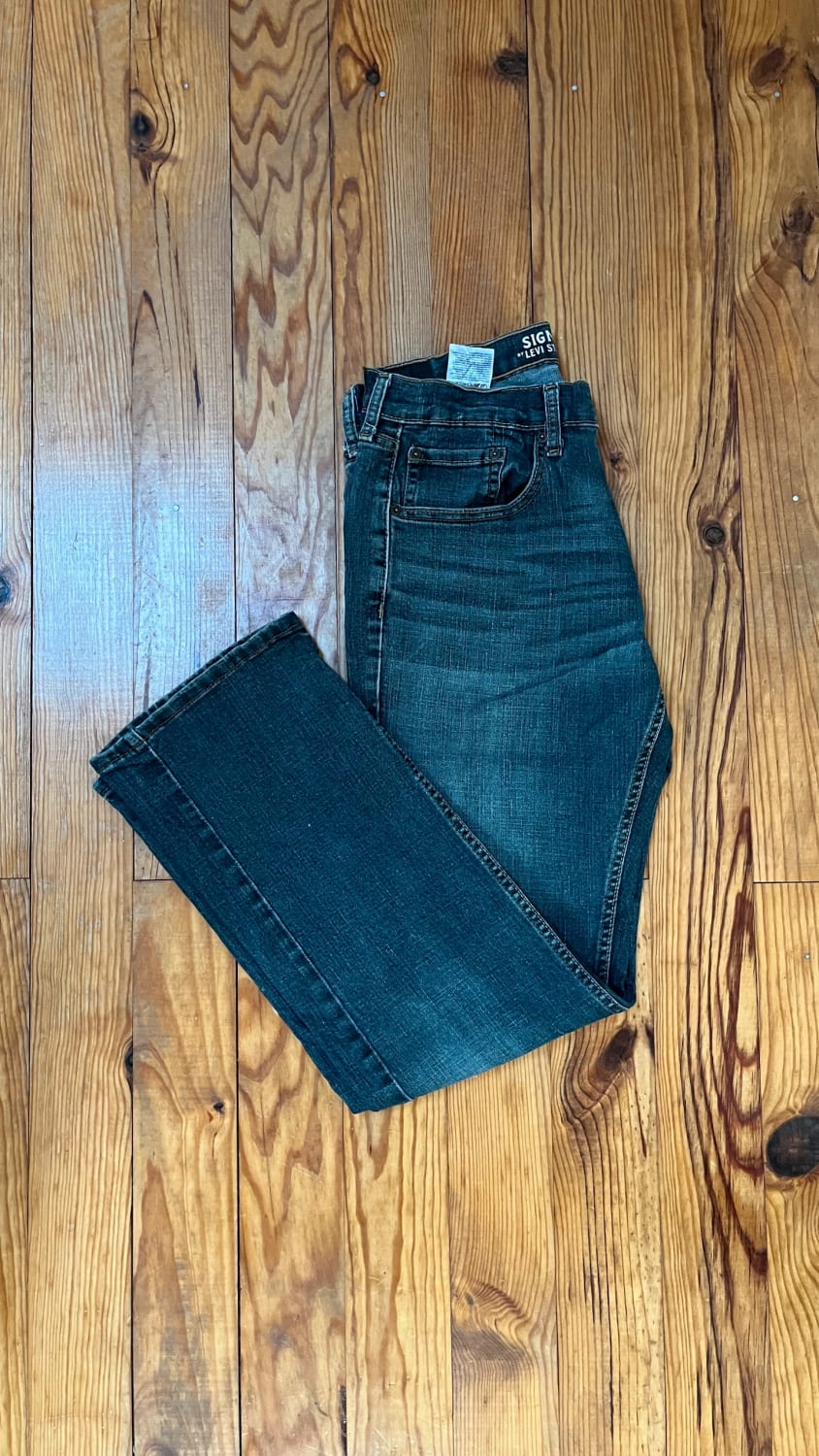 đź›’Jean Levi's W32 L32đź›’