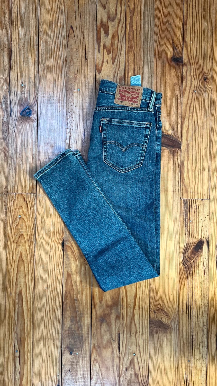 đź›’Jean Levi's 519 W29 L34đź›’