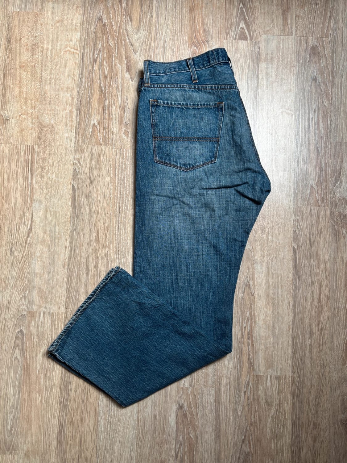 đź›’Jean Levi's W38 L32đź›’