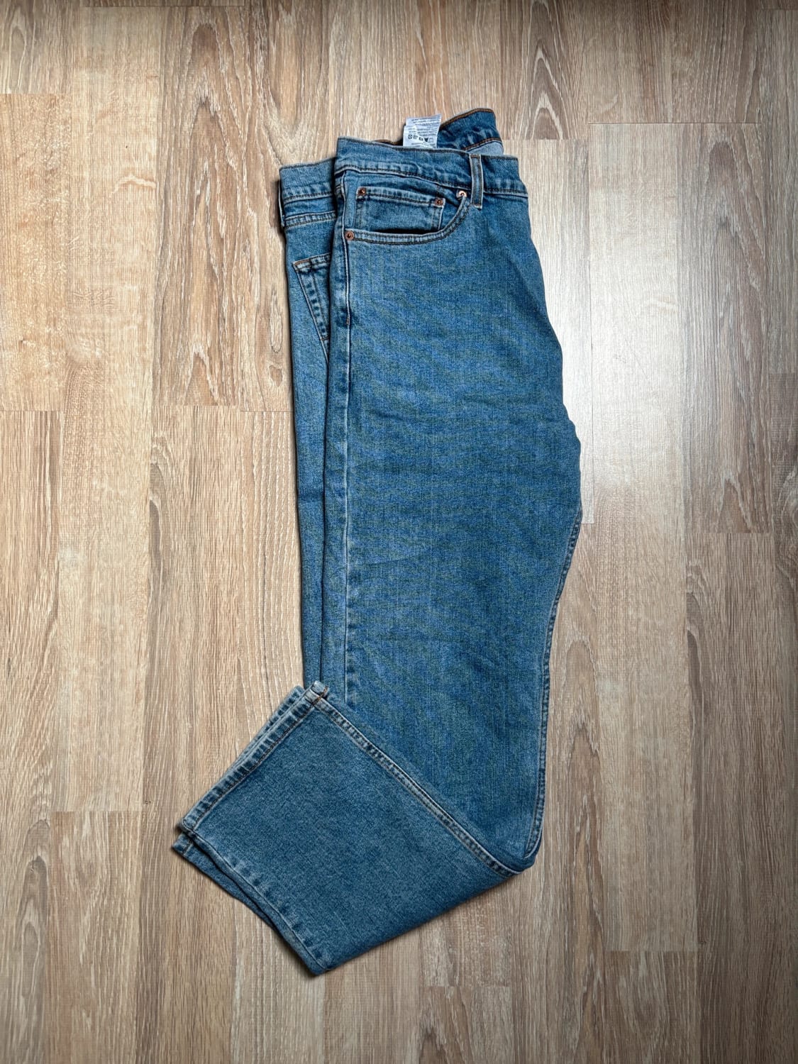 đź›’Jean Levi's W38 L32đź›’