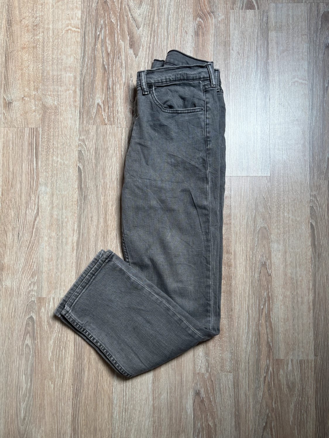 đź›’Jean Levi's 514 W34 L30đź›’