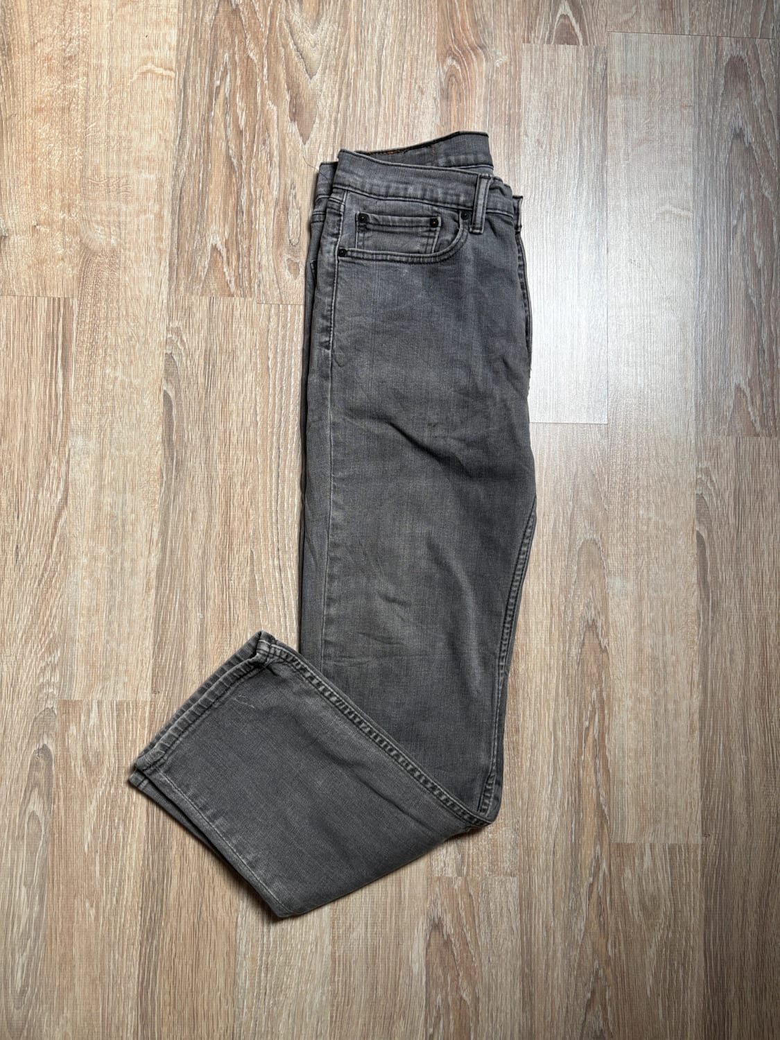 đź›’Jean Levi's 514 W34 L30đź›’