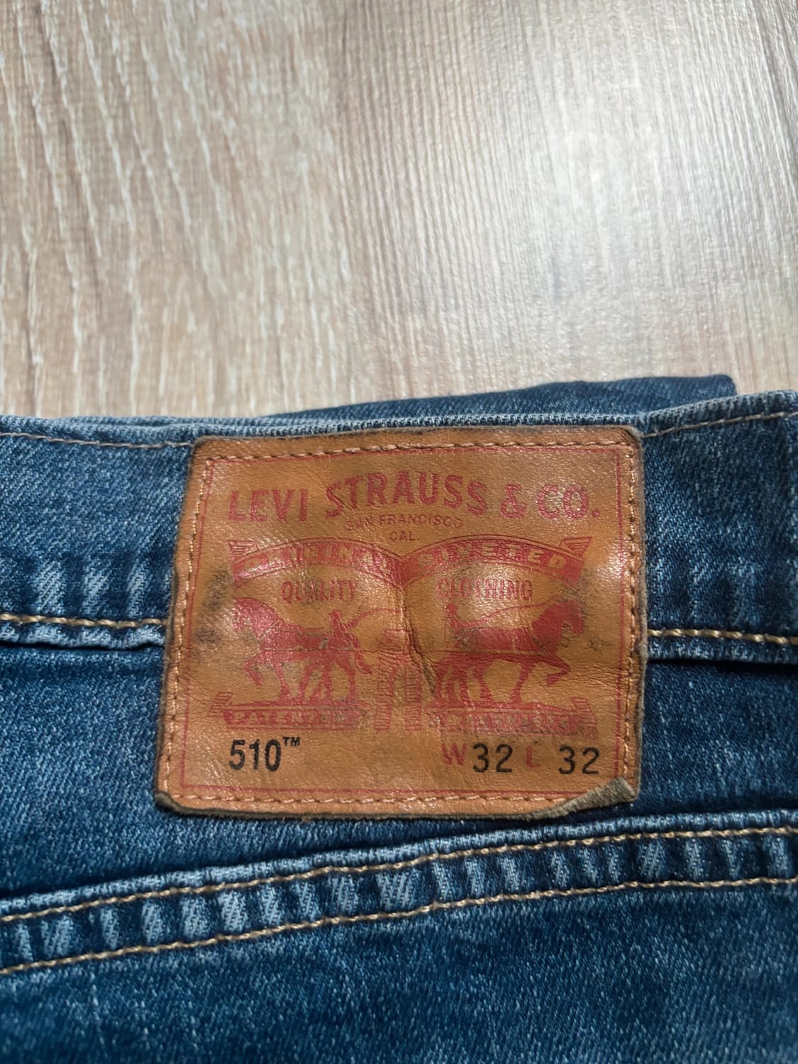 đź›’Jean Levi's 510 W32 L32đź›’