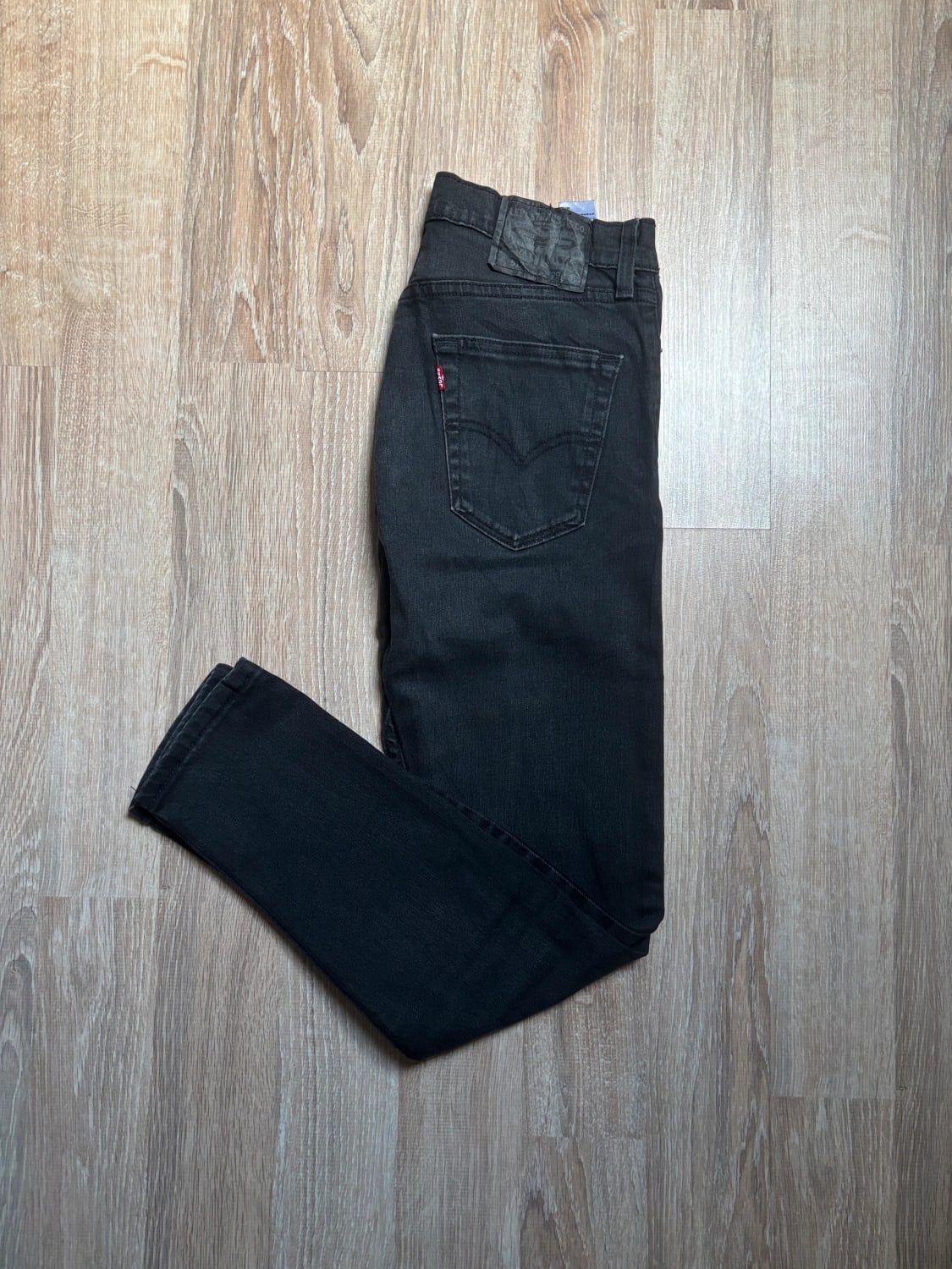 đź›’Jean Levi's 512 W39 L30đź›’