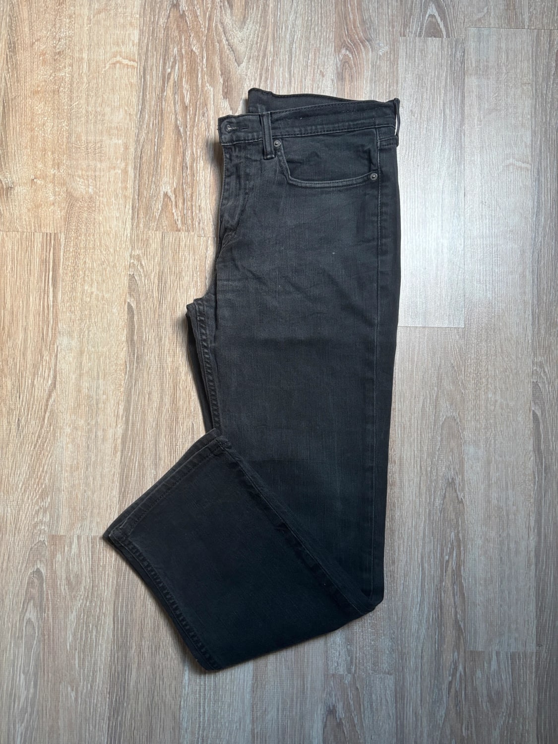 đź›’Jean Levi's 514 W34 L30đź›’