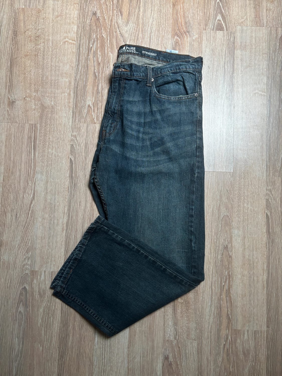 đź›’Jean Levi's W40 L30đź›’