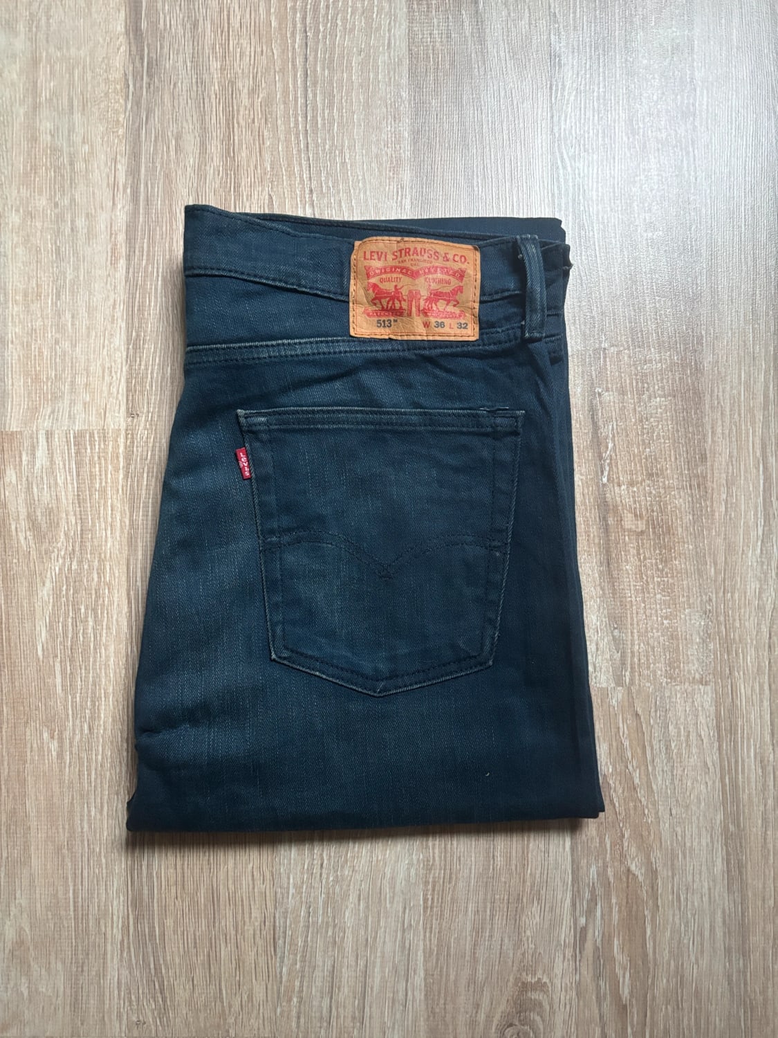 đź›’Jean Levi's 513 W36 L32đź›’