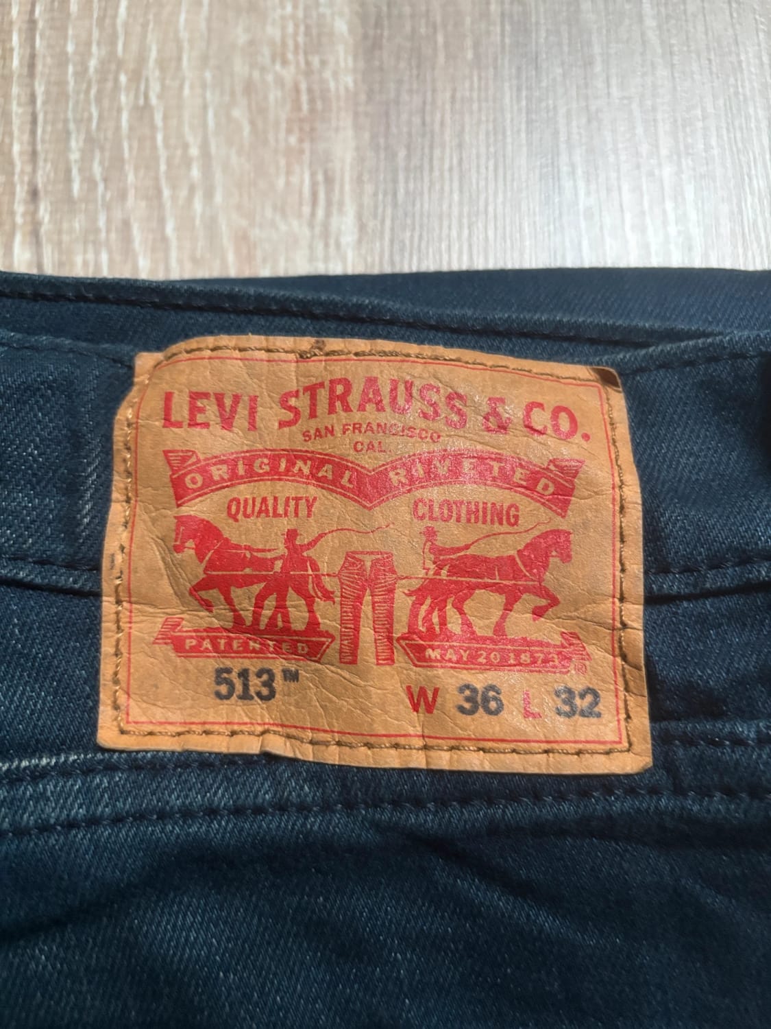 đź›’Jean Levi's 513 W36 L32đź›’