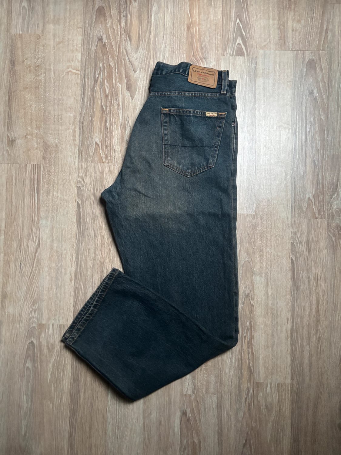 đź›’Jean Levi's W36 L32đź›’