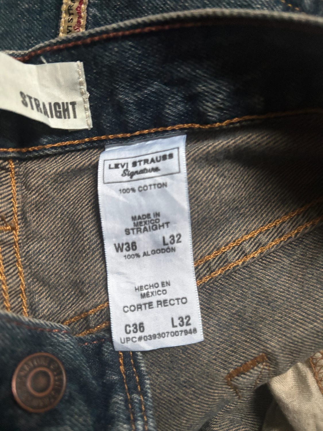 đź›’Jean Levi's W36 L32đź›’