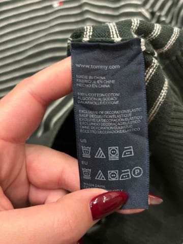 đź›’Pull Tommy Hilfiger Taille M đź›’