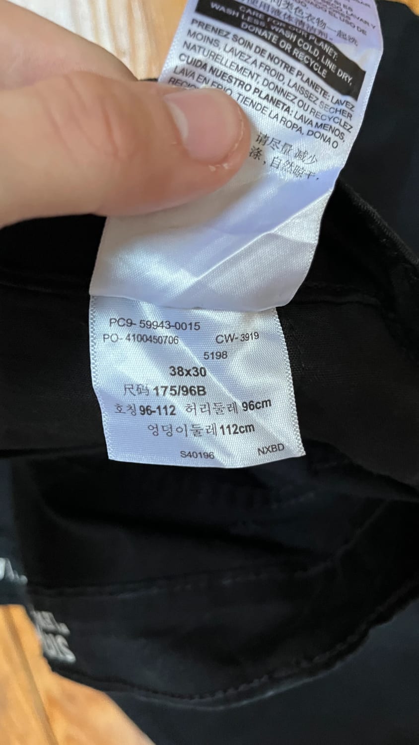 đź›’Jeans Levi's Noir W38 L30đź›’