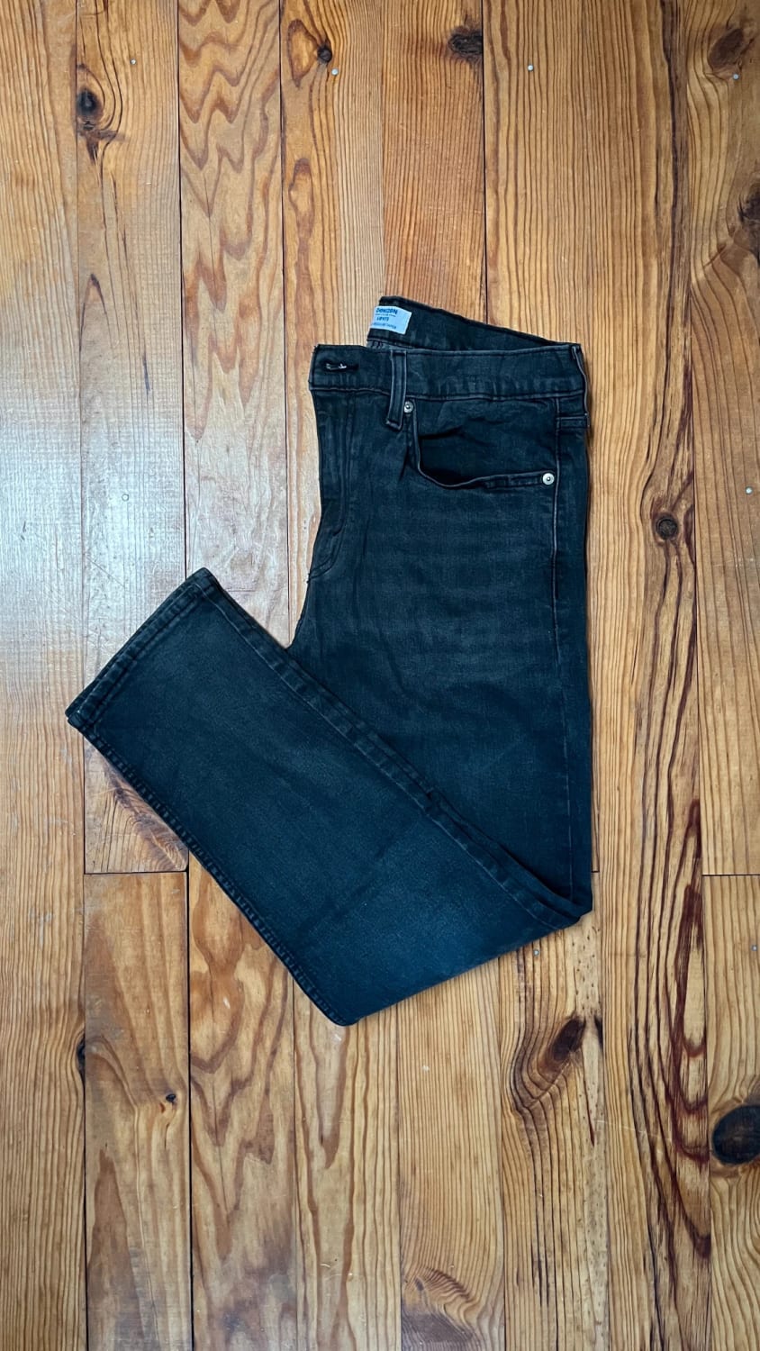 đź›’Jeans Levi's W33 L30đź›’