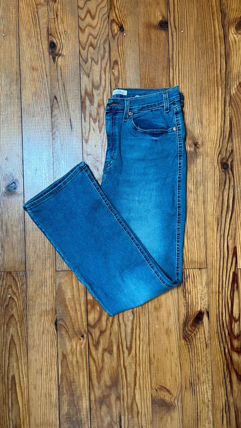 đź›’Jeans Levi's W33 đź›’