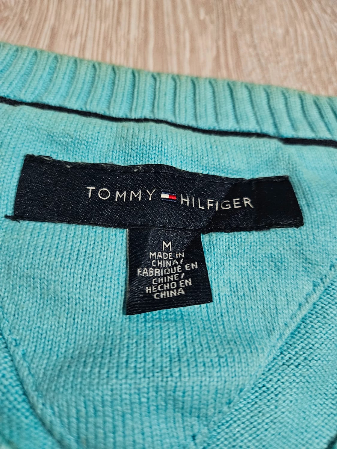đź›’Pull Tommy Hilfiger Taille M đź›’