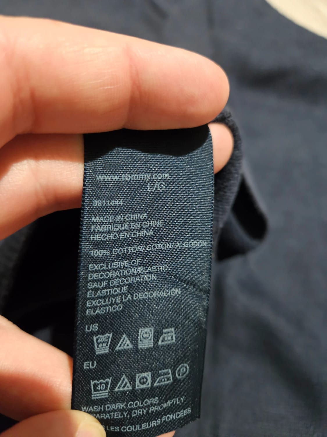 đź›’Pull Tommy Hilfiger Bleu Marine Taille L/G đź›’