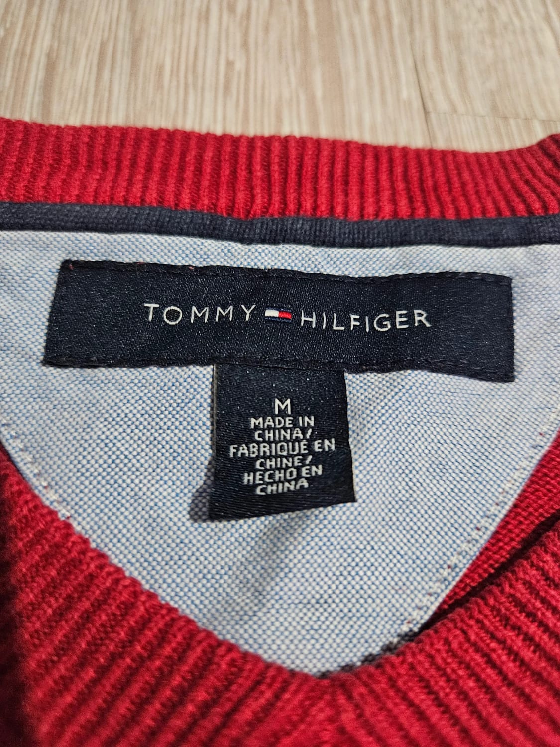 đź›’Pull Tommy Hilfiger Taille M đź›’