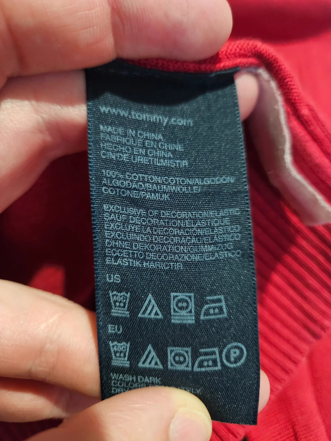đź›’Pull Tommy Hilfiger Taille M đź›’