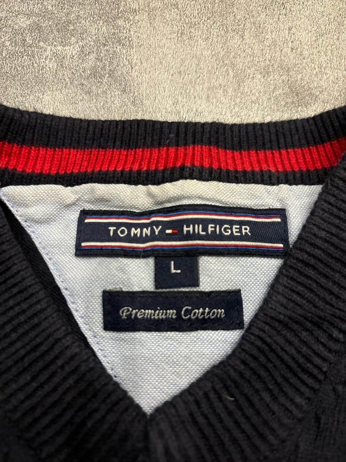 đź›’Pull Tommy Hilfiger Taille L đź›’