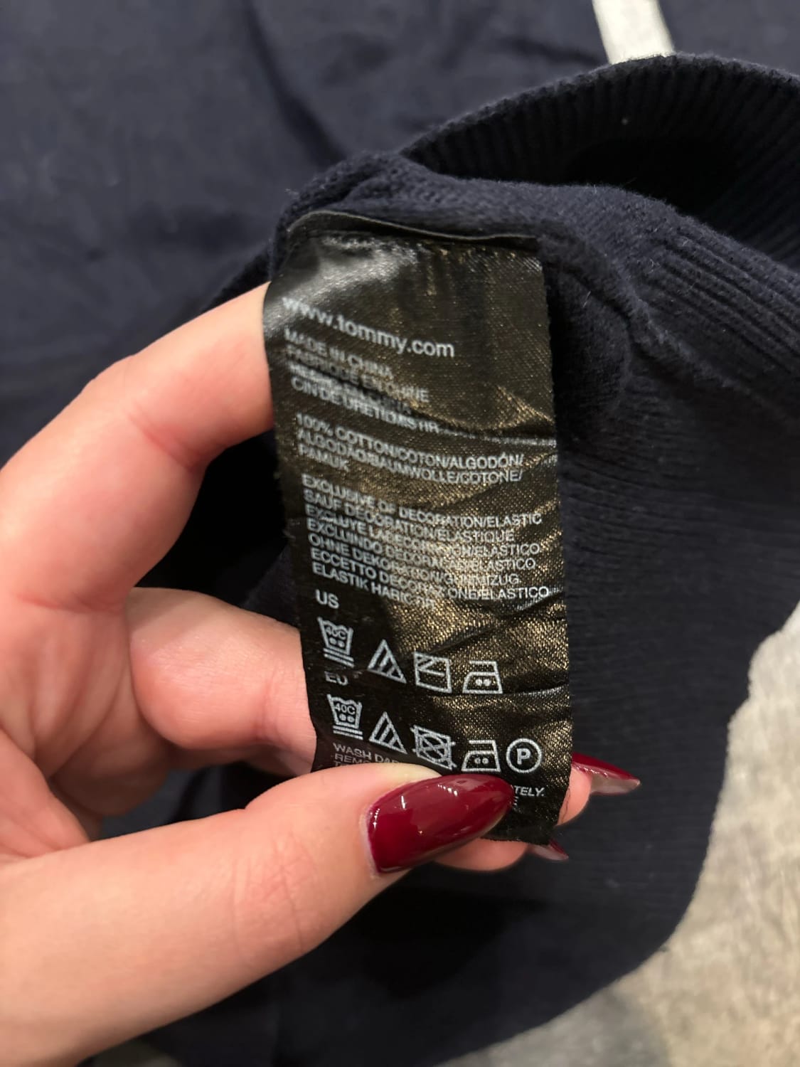 đź›’Pull Tommy Hilfiger Taille L đź›’
