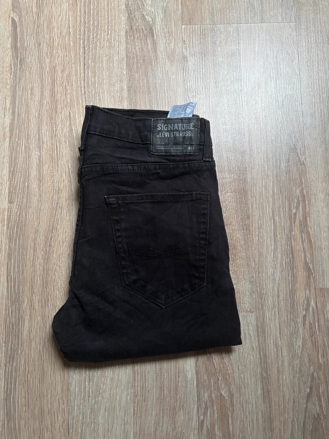 đź›’Jeans Levi's W32 L32đź›’