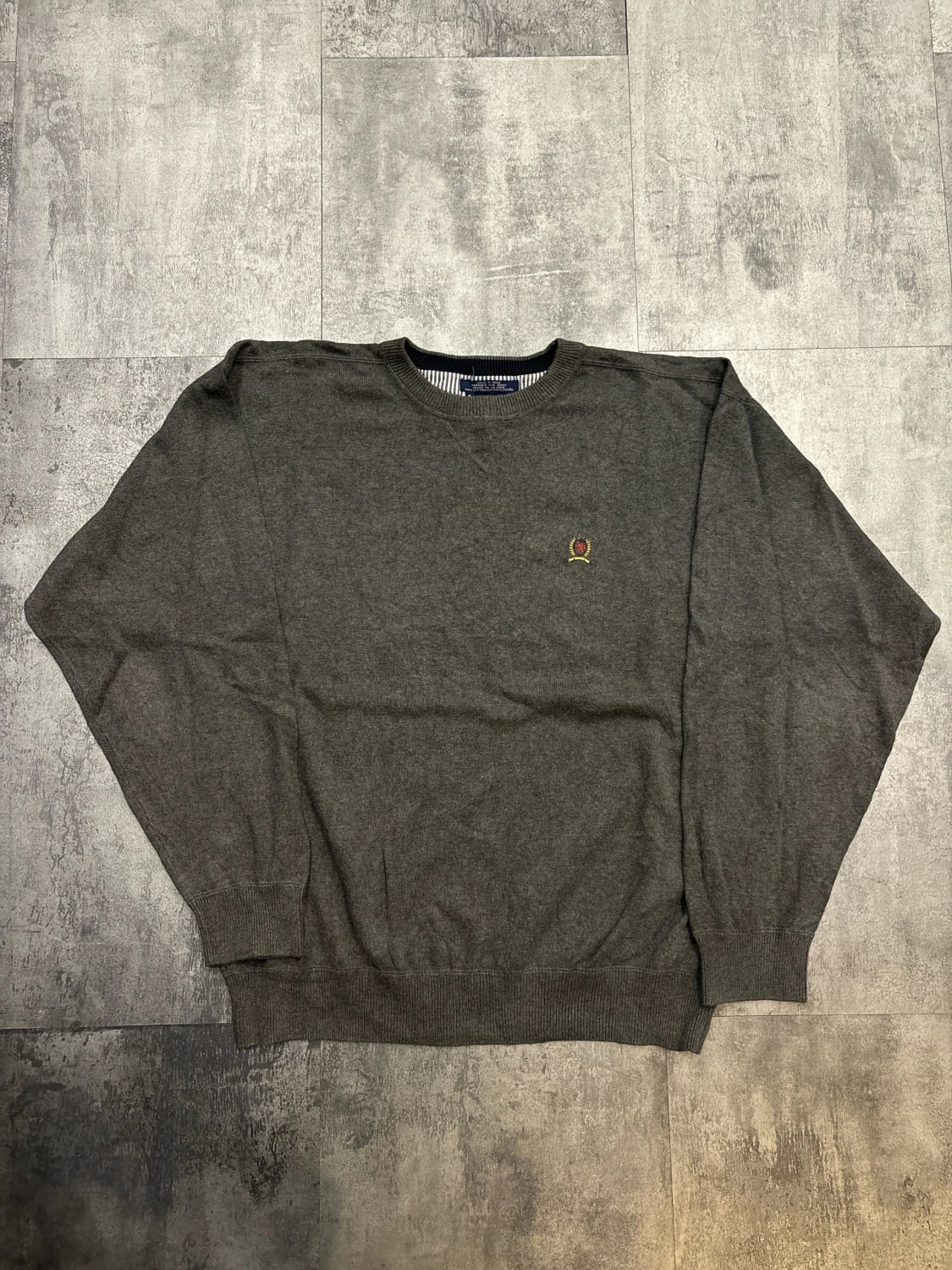 đź›’Pull Tommy Hilfiger Taille L đź›’