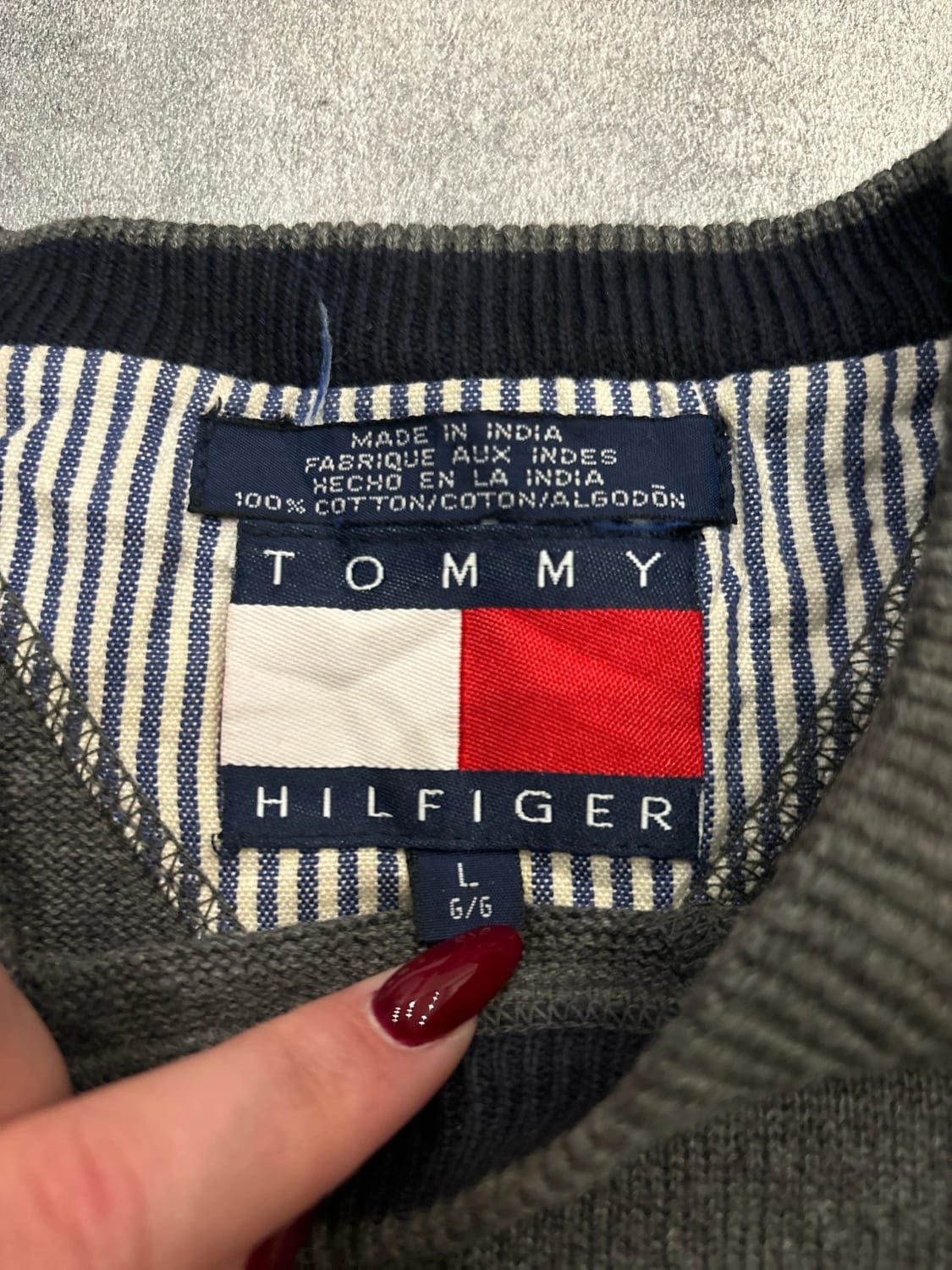 đź›’Pull Tommy Hilfiger Taille L đź›’