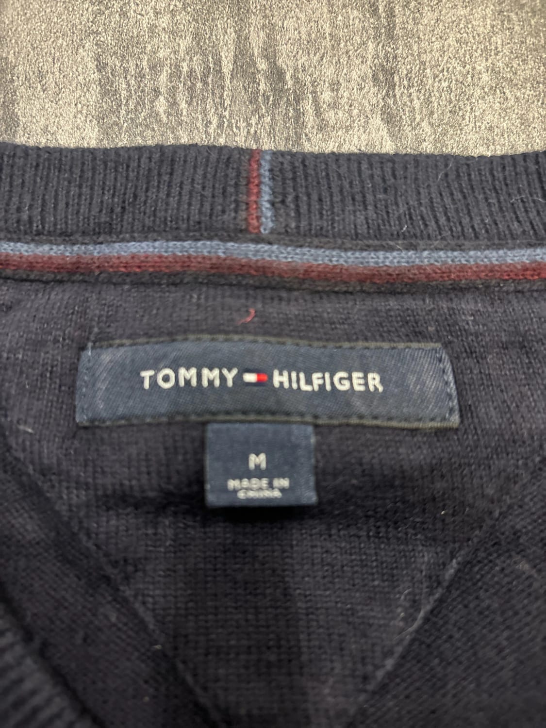 đź›’Pull Tommy Hilfiger Taille M đź›’