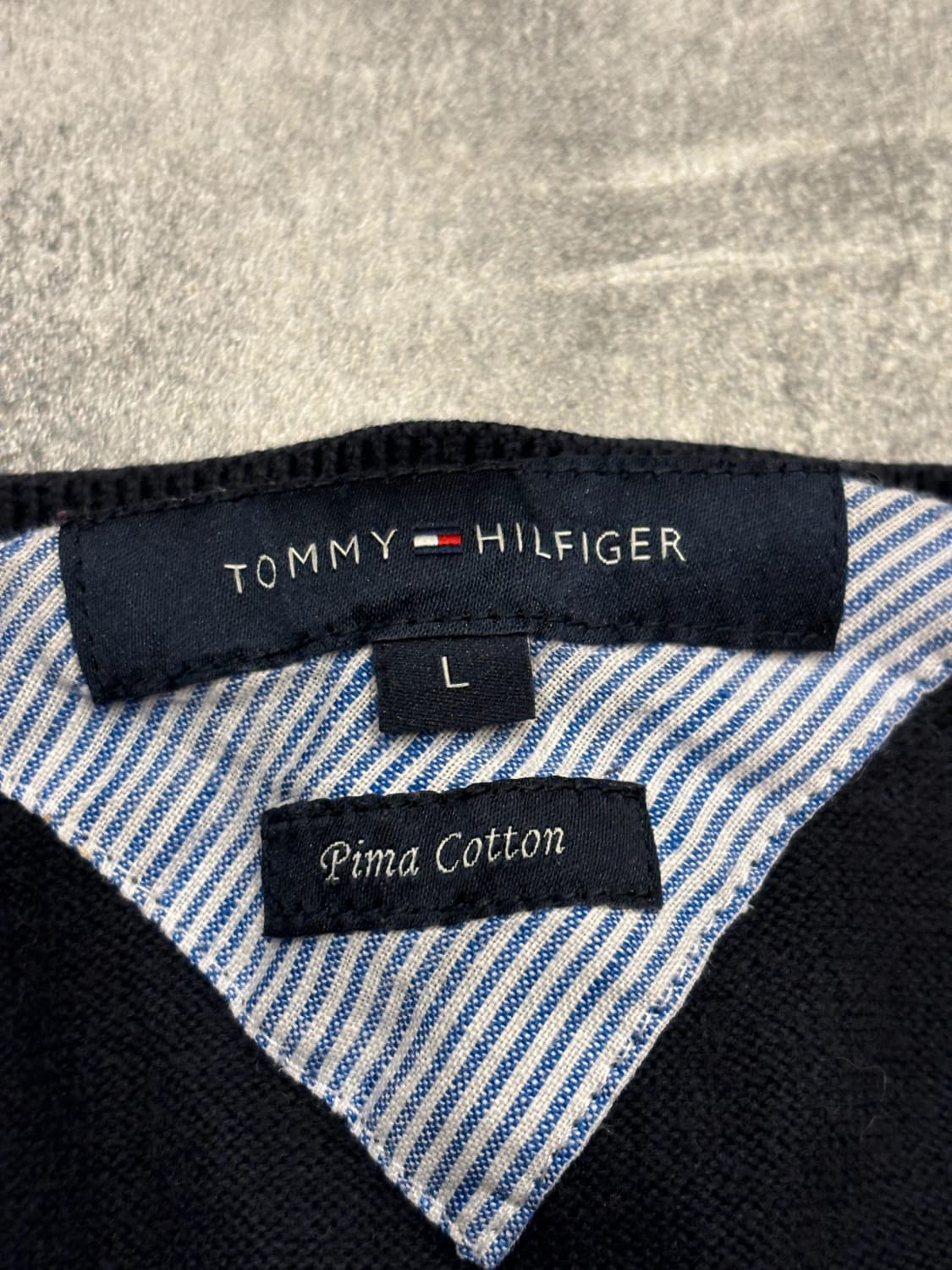 đź›’Pull Tommy Hilfiger Taille L đź›’