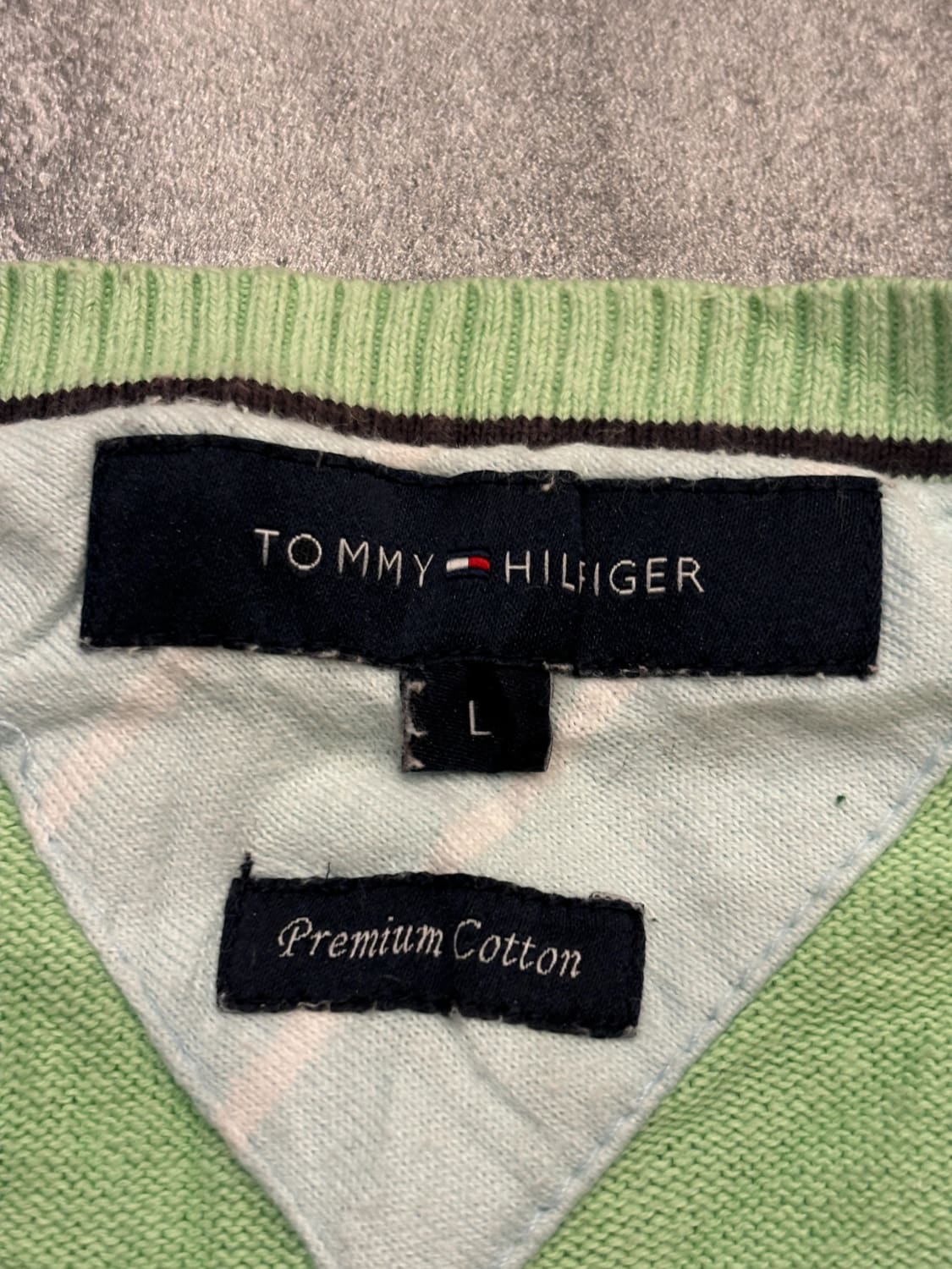 đź›’Pull Tommy Hilfiger Taille L đź›’