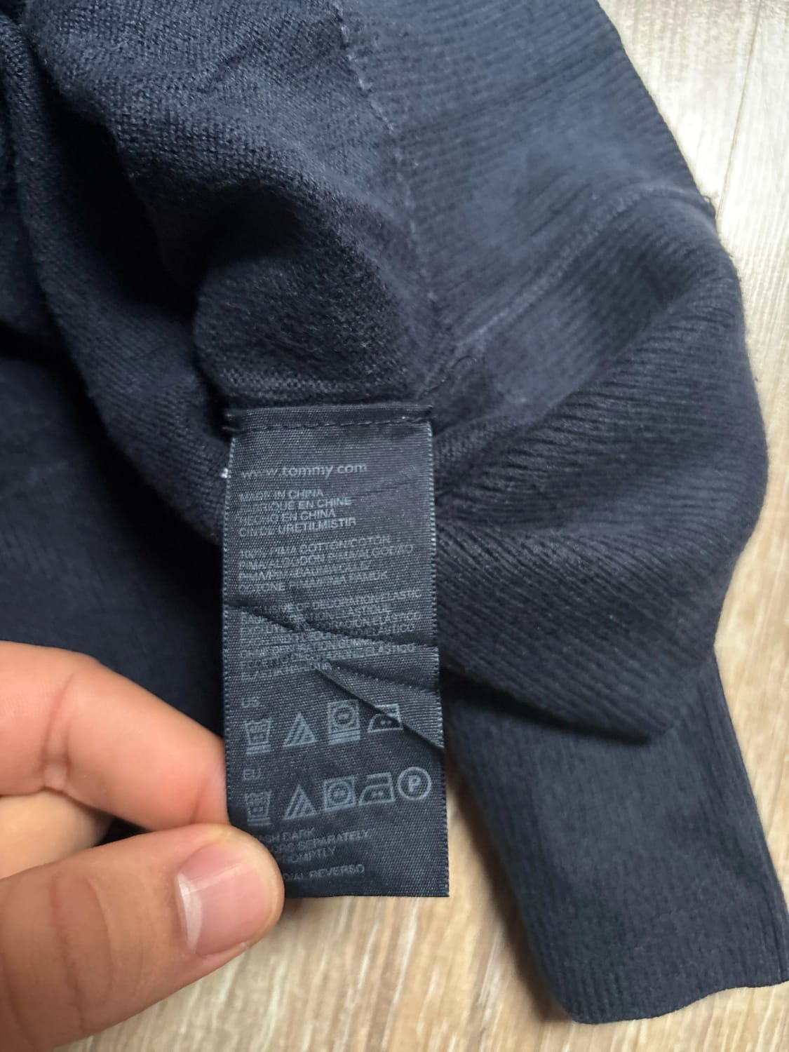 đź›’Pull Tommy Hilfiger Taille M đź›’
