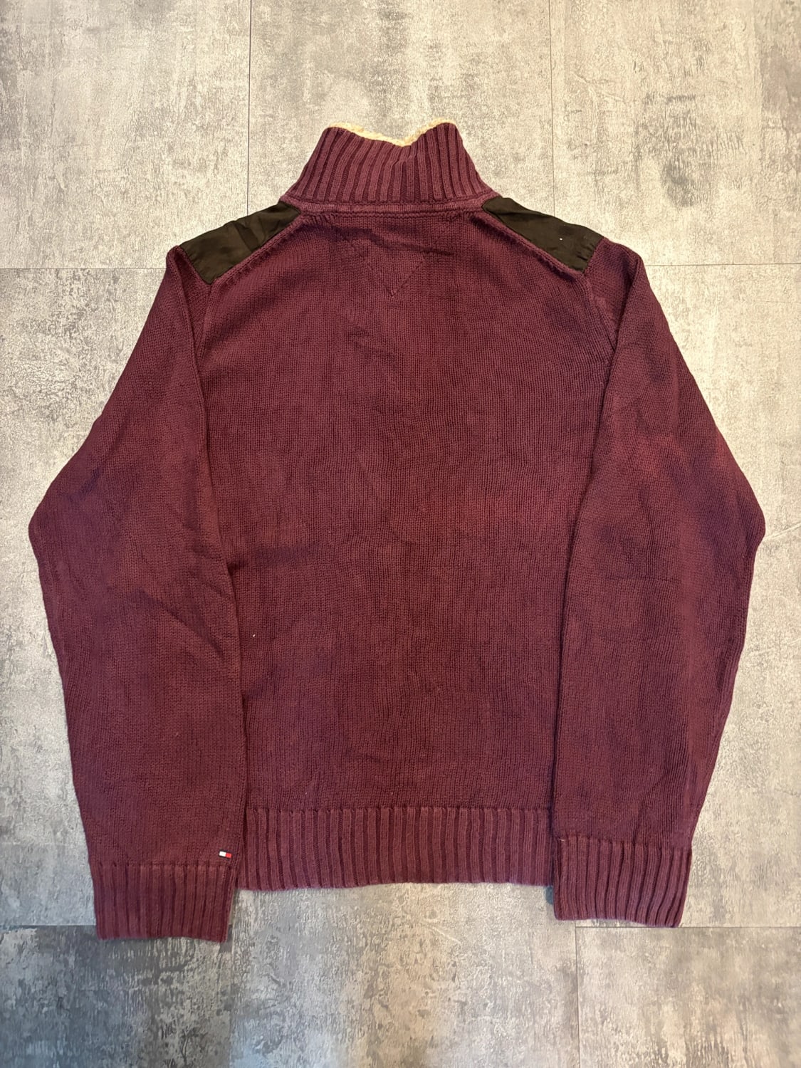 đź›’Pull Tommy Hilfiger Taille M đź›’