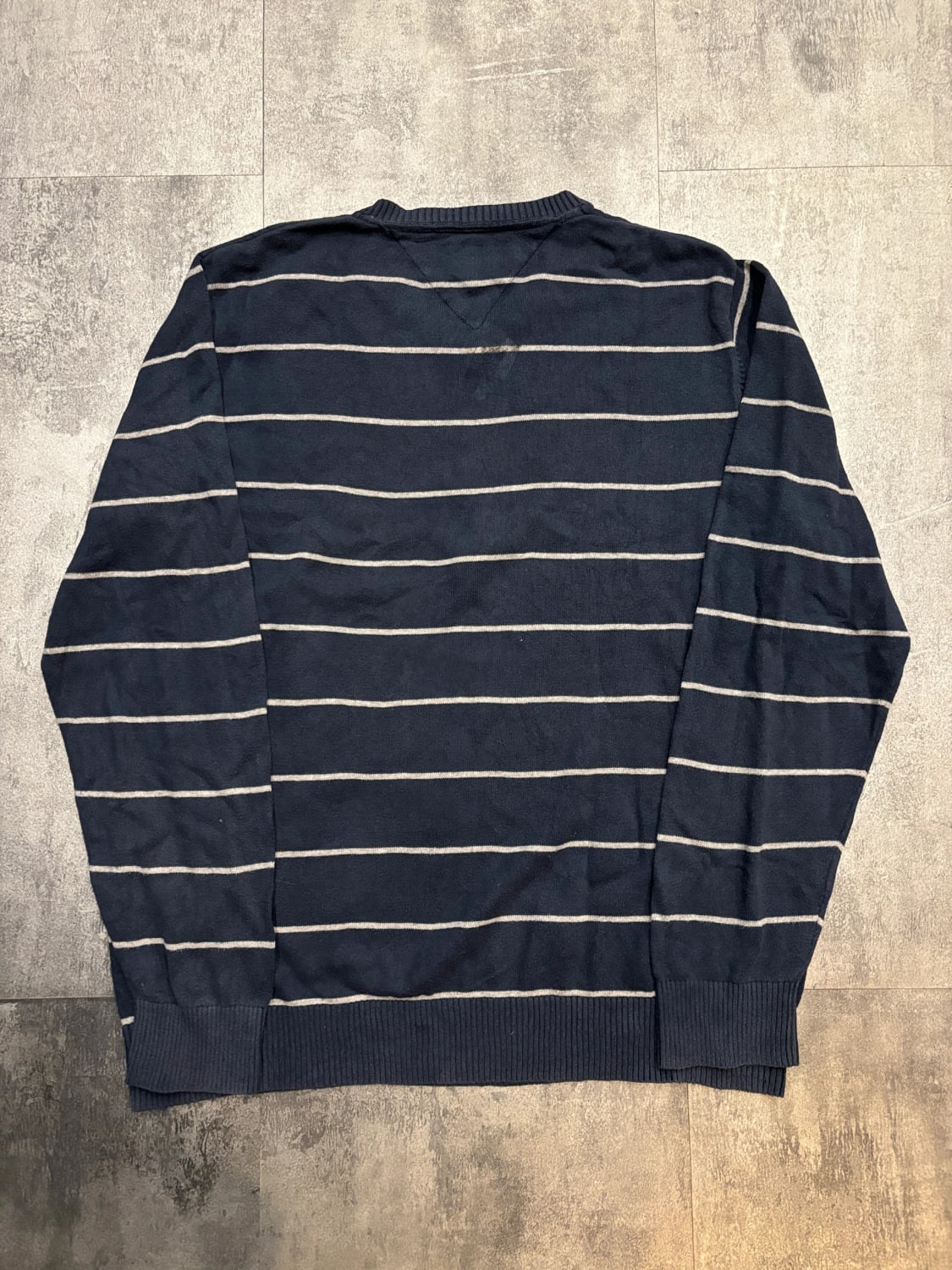 đź›’Pull Tommy Hilfiger Taille M đź›’