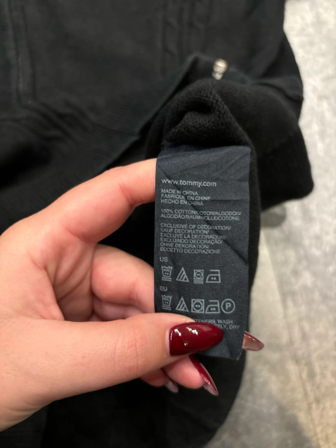 đź›’Gilet Tommy Hilfiger Noir Sđź›’