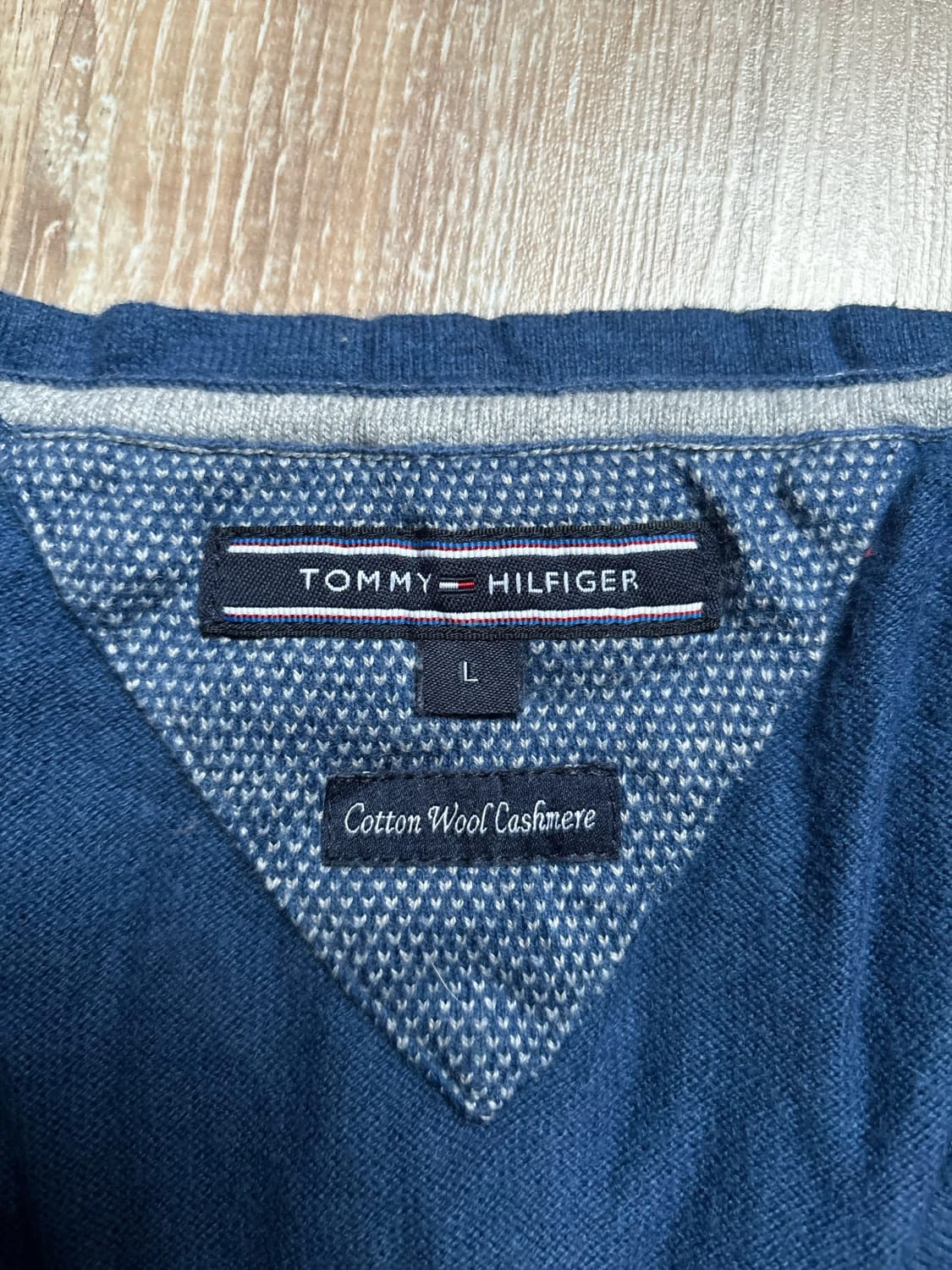đź›’Pull Tommy Hilfiger Taille L đź›’