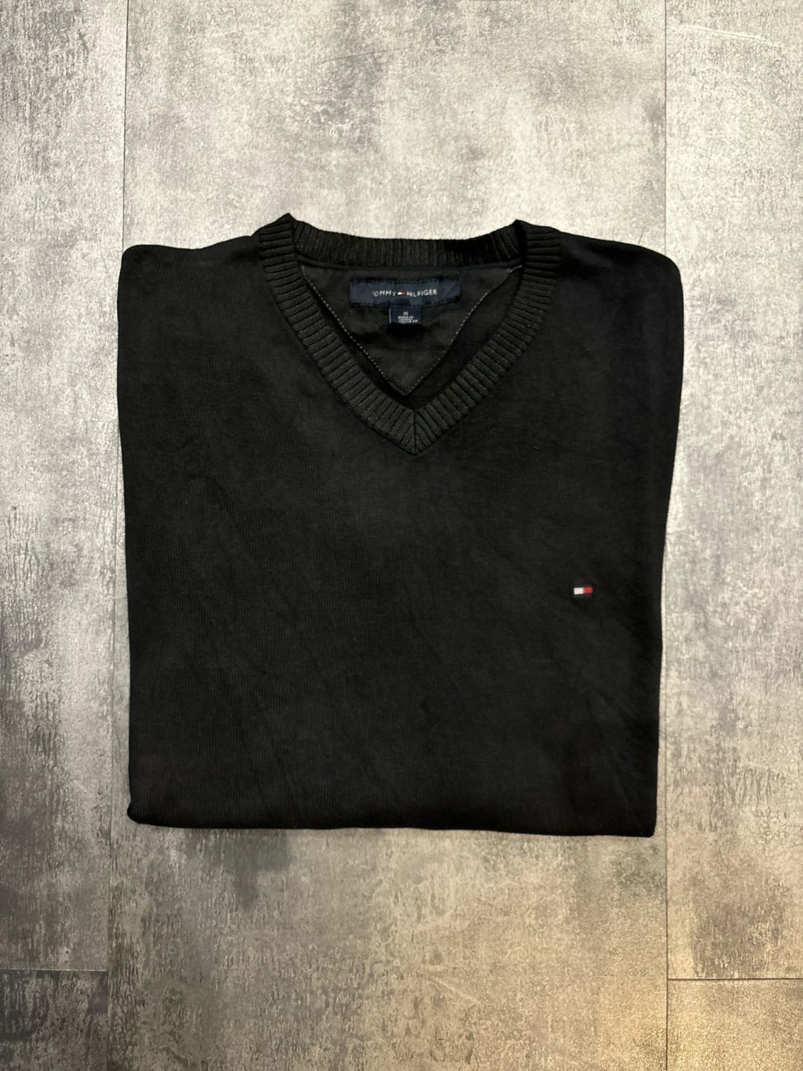 đź›’Pull Tommy Hilfiger Taille M Noirđź›’