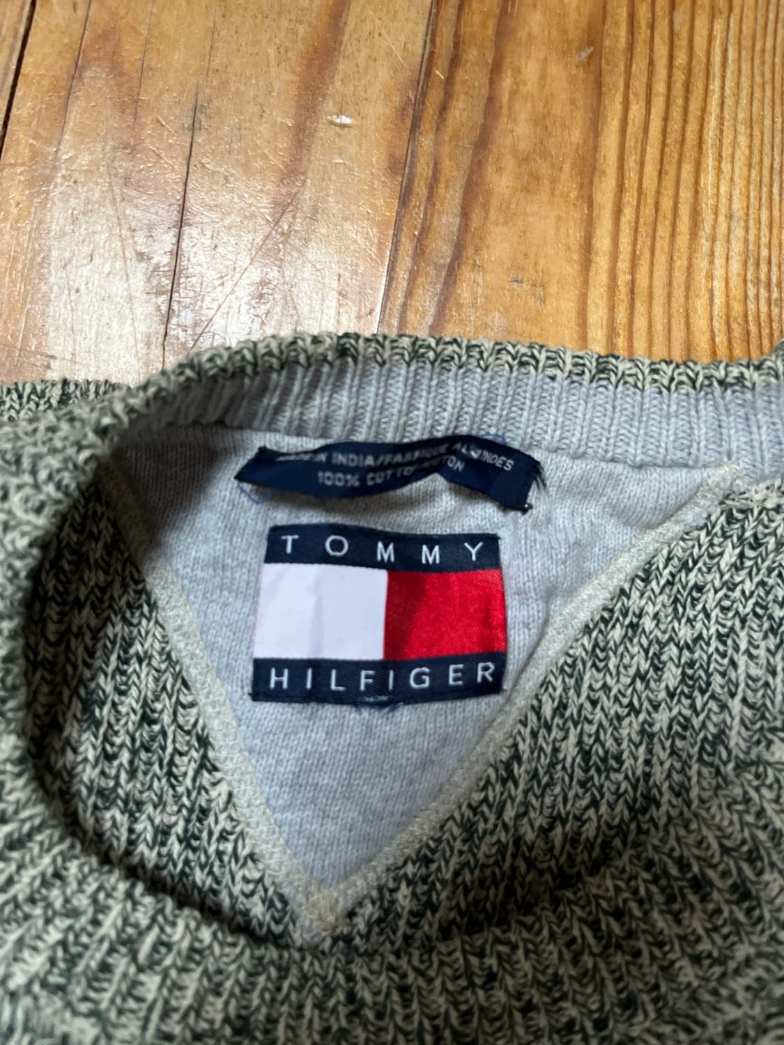 đź›’Pull Tommy Hilfiger Vintage Taille M đź›’