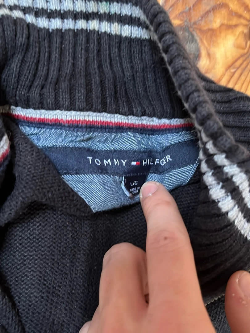 🛒Pull Tommy Hilfiger L Noir Zippé🛒