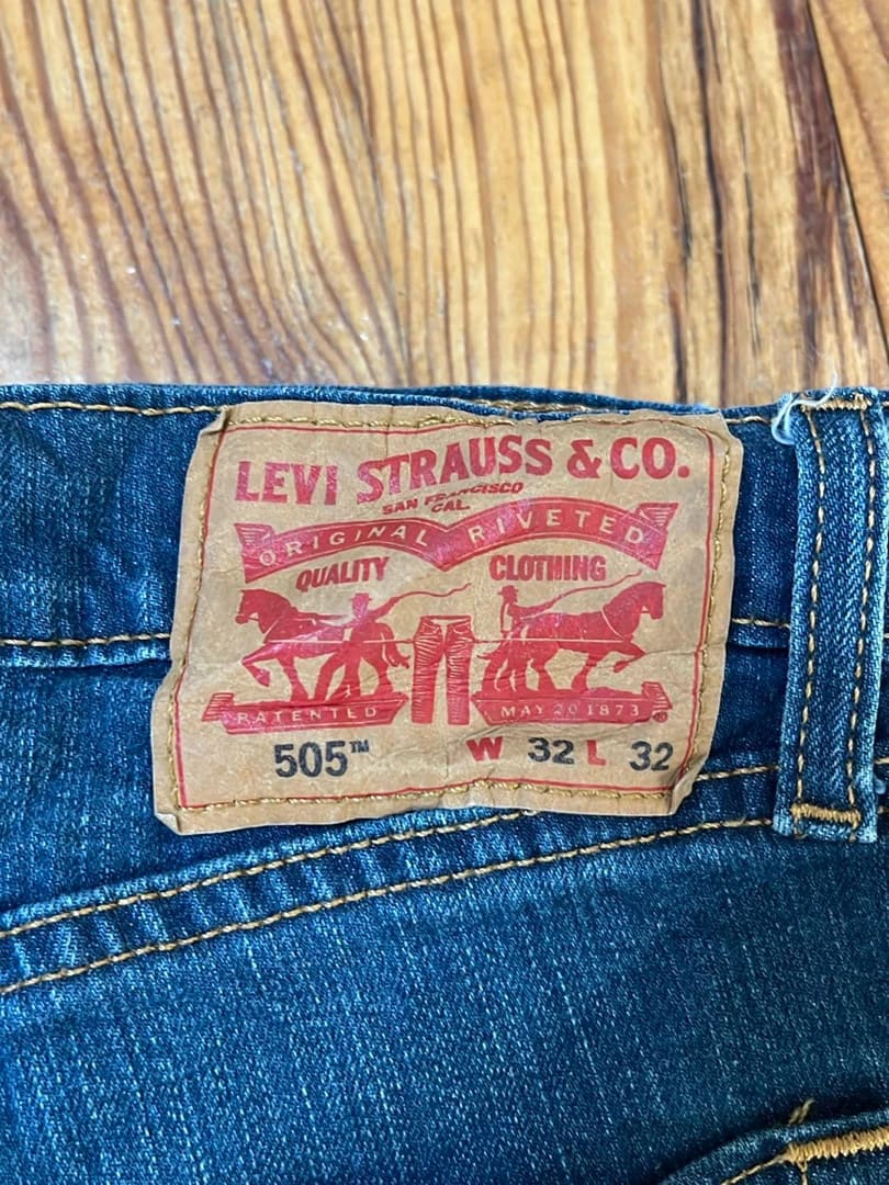 đź›’Jeans Levi's 505 W32 L32đź›’