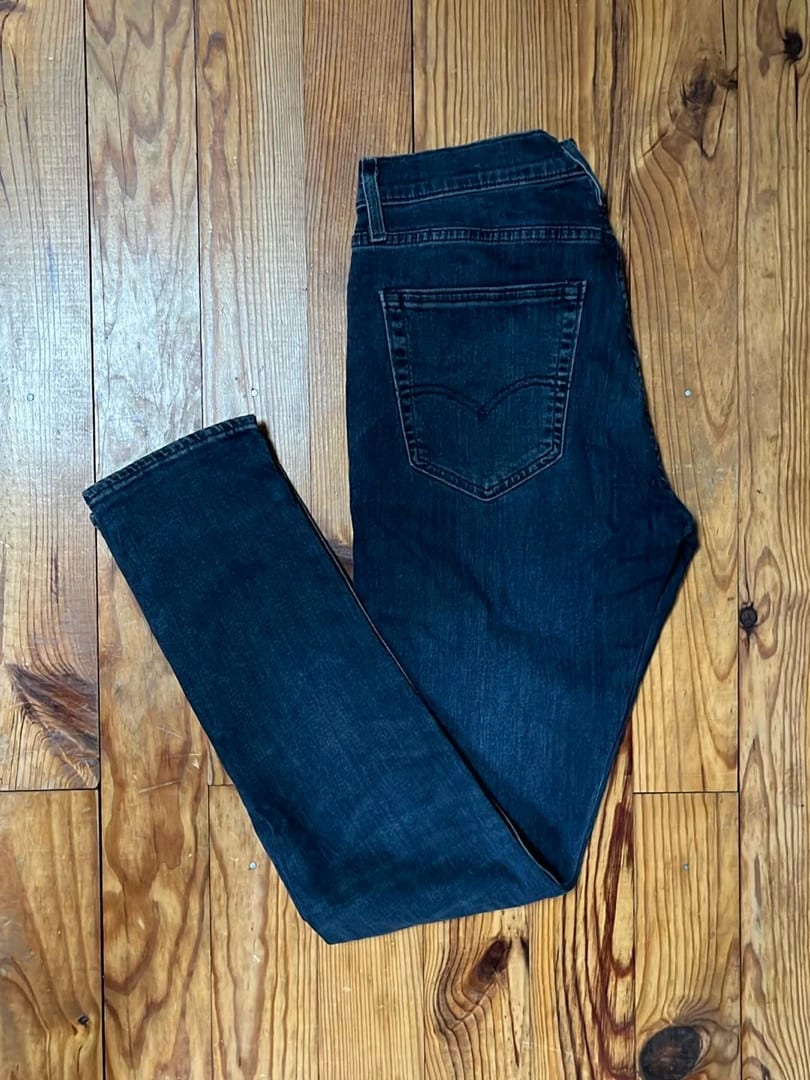đź›’Jeans Levi's W33 L34đź›’