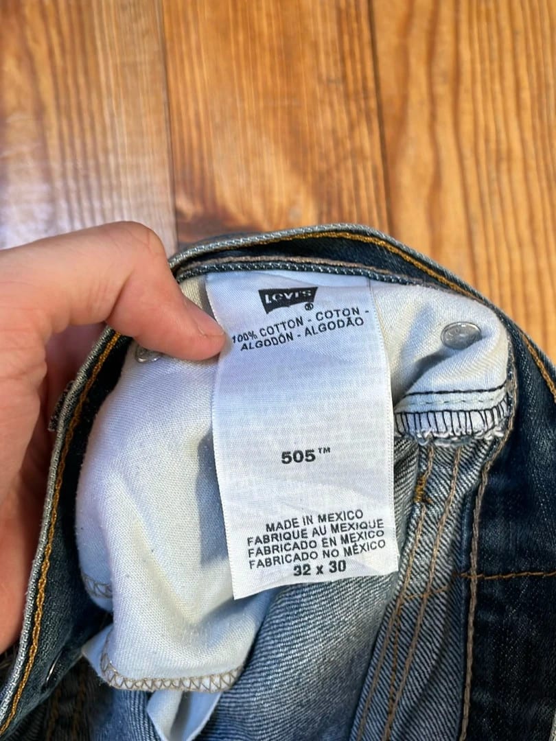 đź›’Jeans Levi's 505 W32 L30đź›’